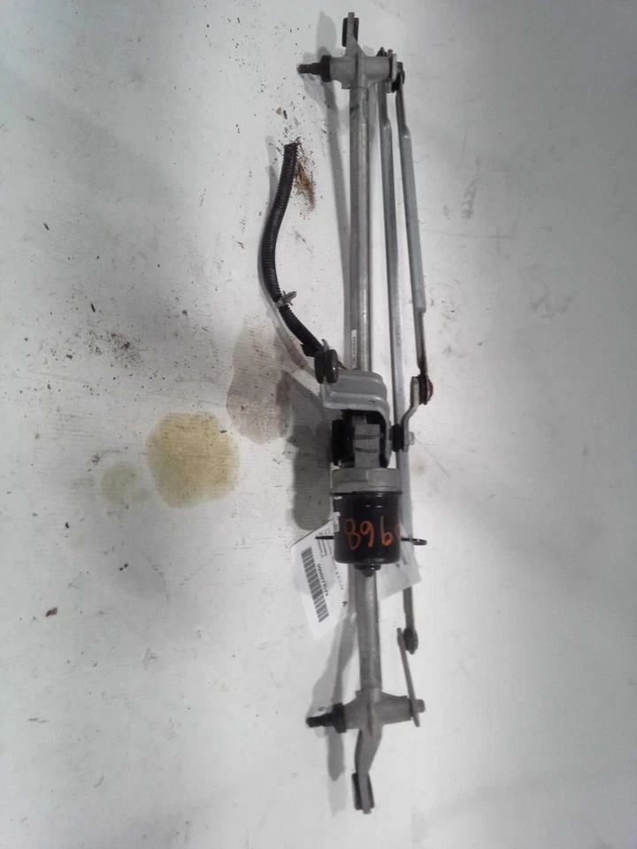 Used Windshield Wiper Motor fits: 2018 Chevrolet Silverado 1500 pickup Grade A Foto 2 de 4