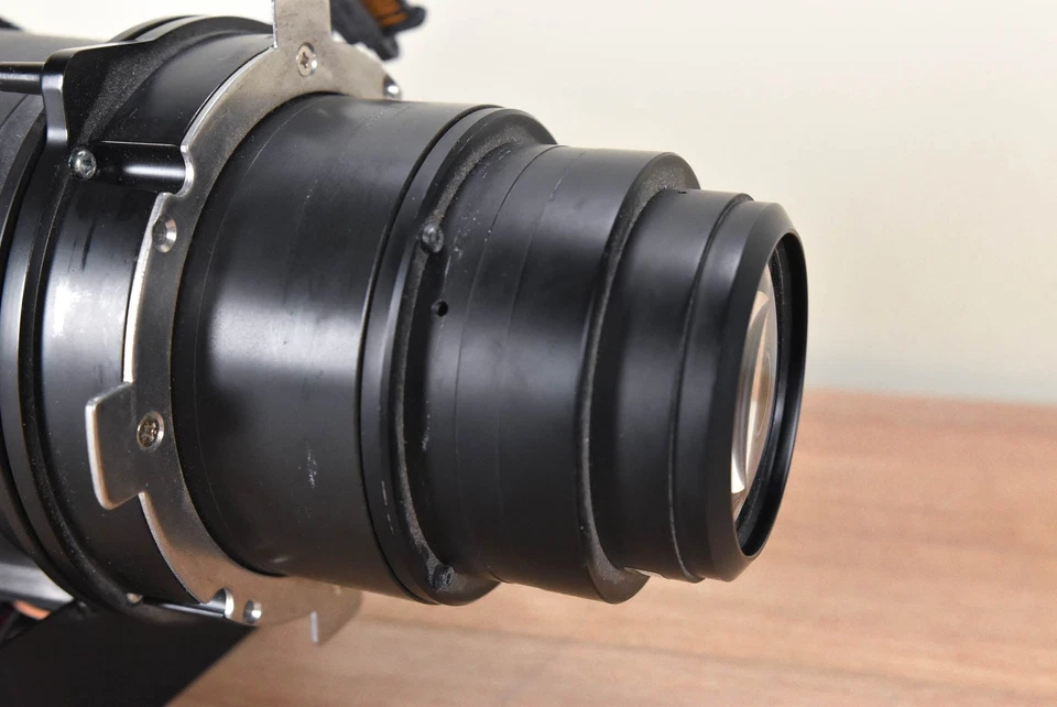 Christie 1.5-2:1 0.95" SXGA+ / 1.4-1.8:1 CT 0.95" HD Projector Zoom Lens CG00Y3A - Image 4 of 4