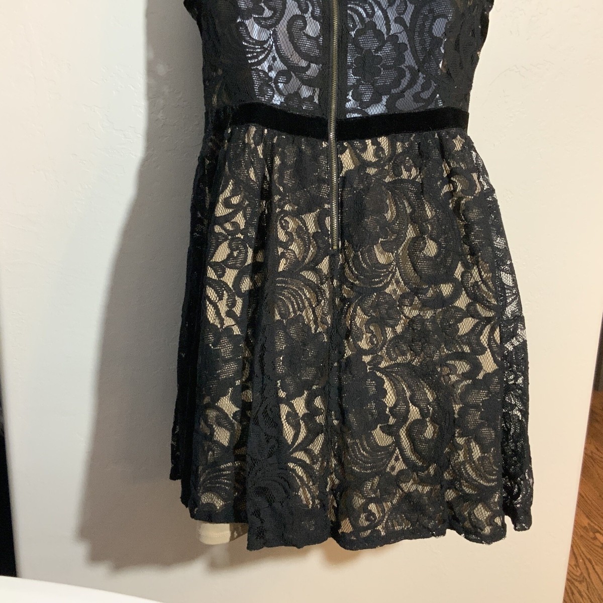 Fire Los Angeles Black Lace Tan Lining Fit to Flare Dress Women's Size XL | eBay Fire Los Angeles Black Lace Tan Lining Fit to Flare Dress Women's Size XL | eBay