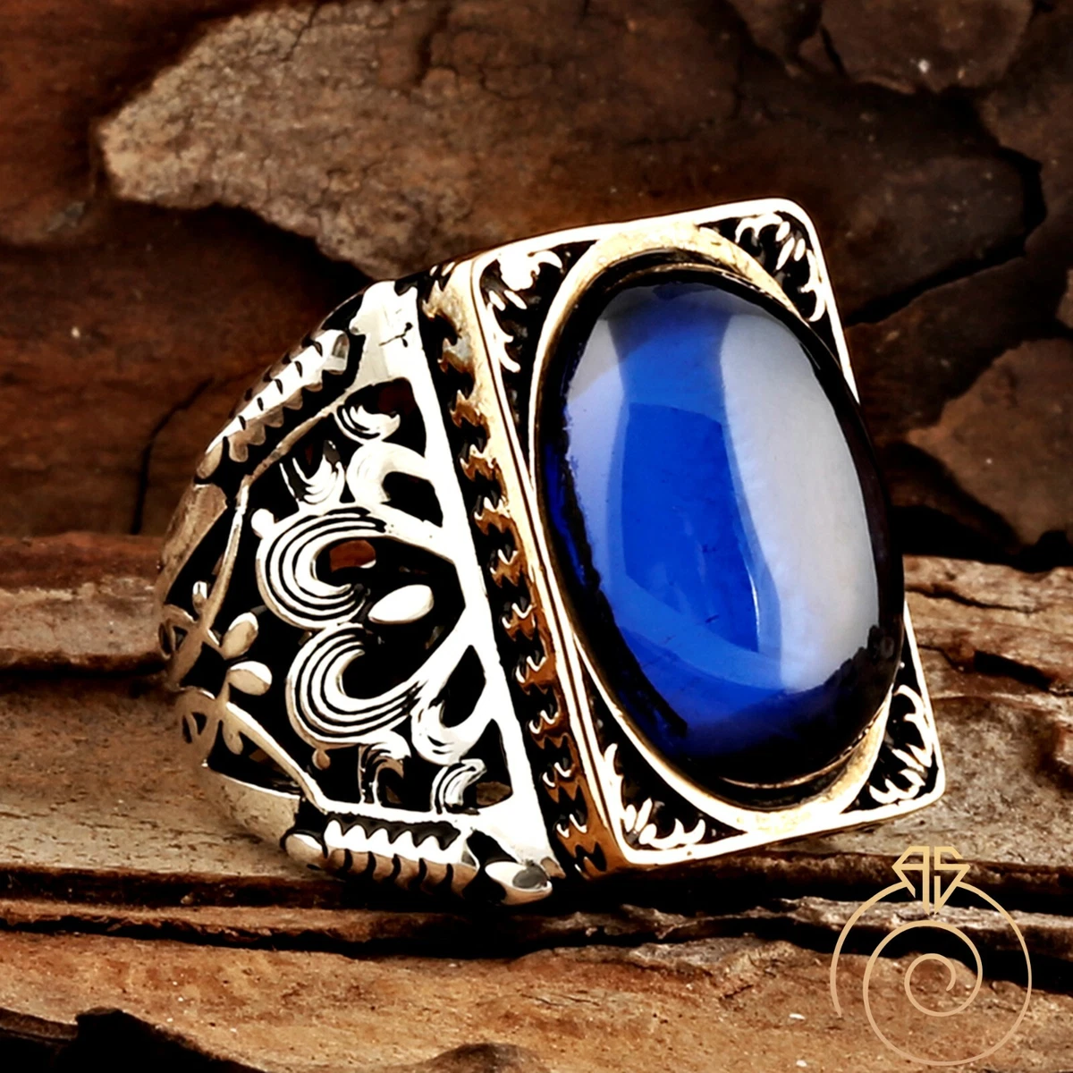 Vintage Sterling Silver Ring With Dark Blue Stone - Unique Gold & Diamonds