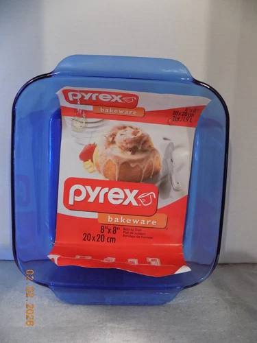 Vintage Pyrex 2 Quart 8 x 8 x 2.5 Blue Square Baking Dish 222 - NEW