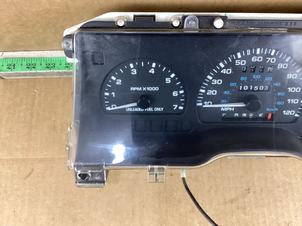 Cuadro de instrumentos velocímetro Ford Windstar 1995-1998 101 k millas 257-03395 Foto 3 de 4