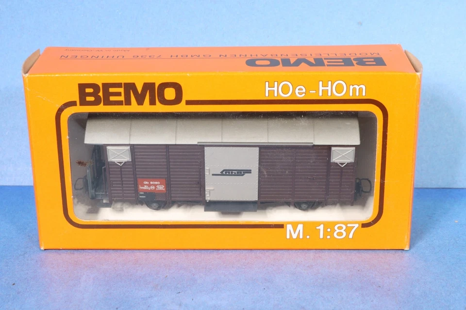 Bemo HOe - HOm 1:87 Scale / 9mm Narrow Gauge RhB Covered Freight Wagon 2256 - Image 3 of 4