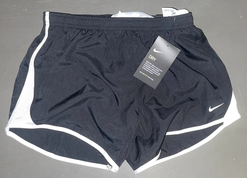 New Nike Girls Medium Black & White Summer Dri-Fit Swimming Shorts CN6232-011 - Image 4 of 4