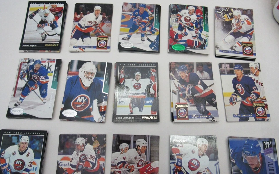 ++121 NEW YORK ISLANDERS++NHL Trading Cards LOT: 121 CARDS. Rank 14 - Image 4 of 4