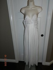 vtg M Quiet Moments soft nylon long White nightgown lace 15843