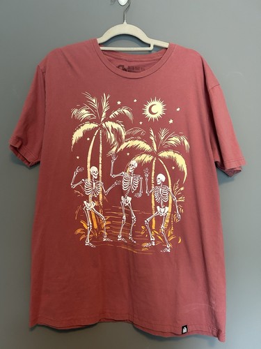 Camiseta grande de manga corta Into the AM para hombre granate esqueletos palmeras