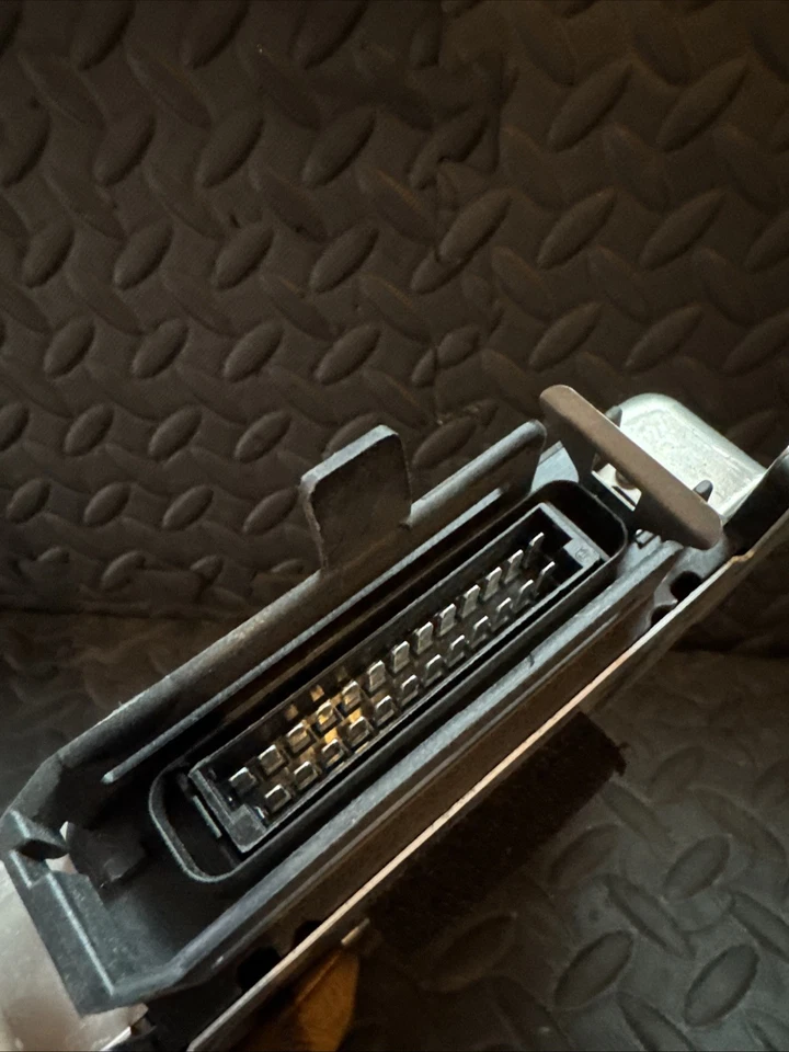 ✅ 1984-1985 BMW 318i ECU ECM PCU PCM electronic computer module oem - Image 3 of 4