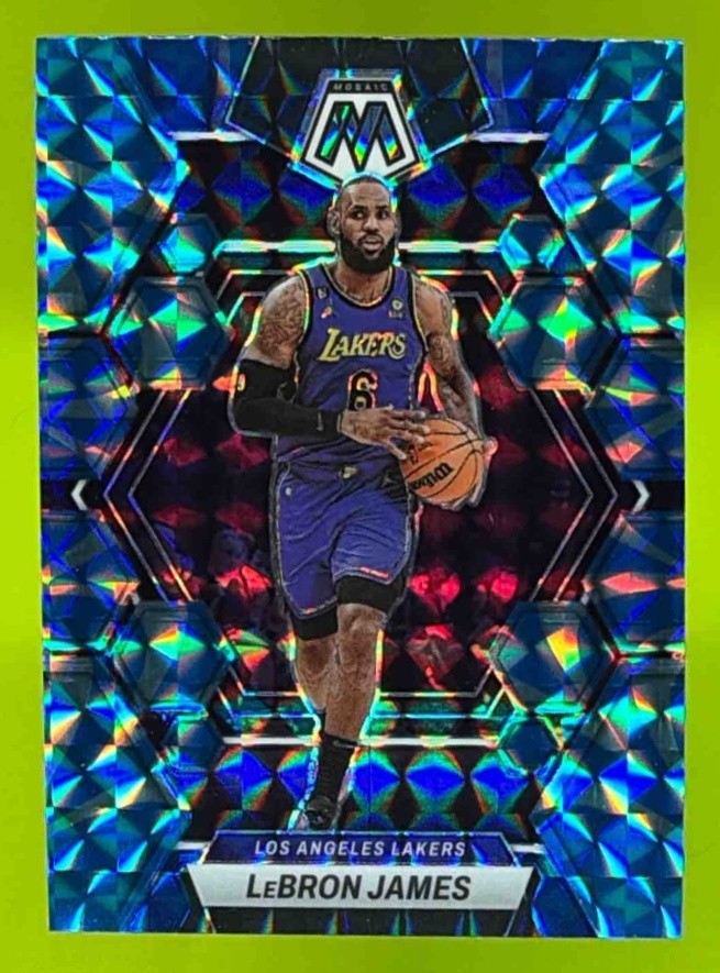 2022 Panini Mosaic LeBron James Reactive Blue #98 Lakers