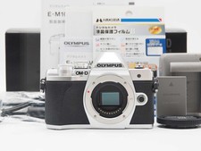Olympus OM-D E-M10 Mark III 16.1MP Black 1747 shots w/ Box Top Mint Z5762A