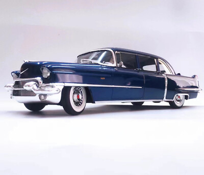 1/18 Cadillac SERIES 75 FLEETWOOD LIMOUSINE 1956 Limited Edition