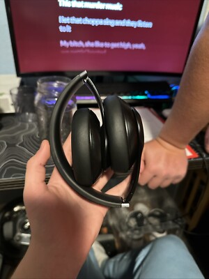 Beats by Dr. Dre Studio Pro Wireless Bluetooth Headphones - Black MQTP3LL/A