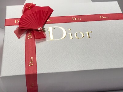 CHRISTIAN DIOR vipギフトボックス 赤 CHRISTIAN DIOR vipギフト