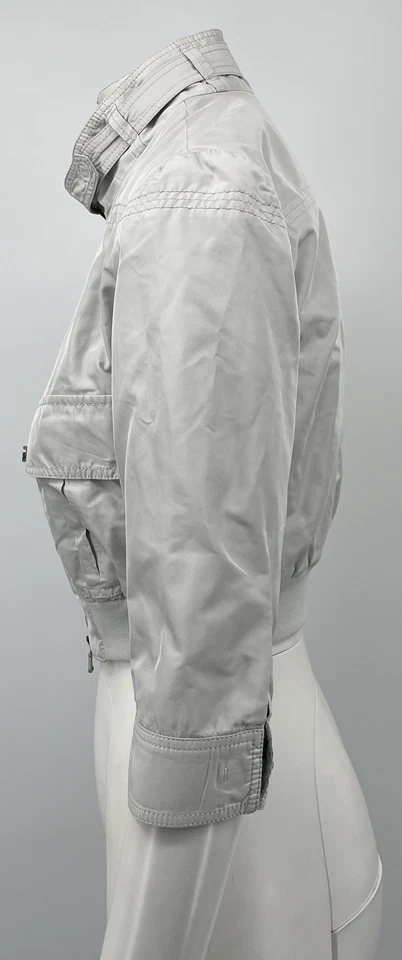 Jaqueta utilitária Brunello Cucinelli cinza manga 3/4 cropped com forro cinza tamanho 42 - Imagem 2 de 4