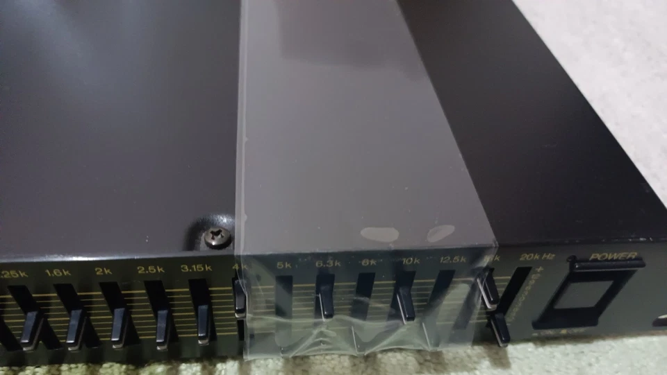 YAMAHA GQ1031C Graphic Equalizer Band High Pass Filter - Image 4 of 4