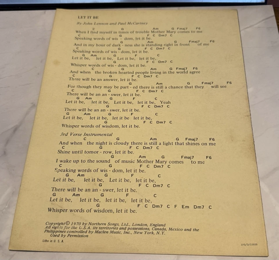 Partituras vintage 1970 de los Beatles Let It Be de John Lennon y Paul McCartney Foto 3 de 4