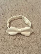 SATIN WHITE CLIP-ON BOW TIE BRAND NEW WITHOUT TAGS