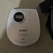 Vintage Classic CL541 Portable Silver CD Player With Separate Vintage Case