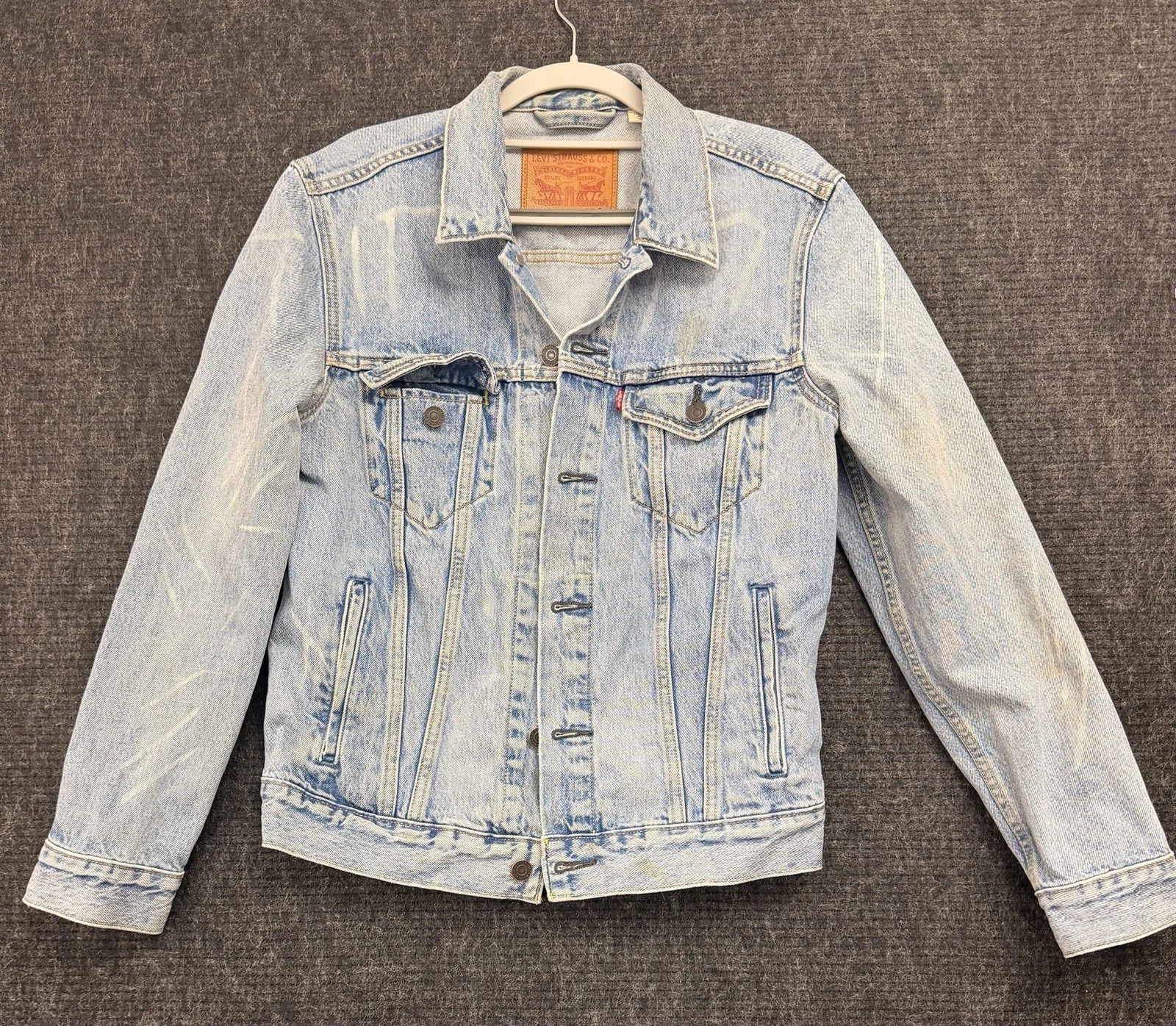 Levis Jacket Mens Small Blue Denim Wash Pockets Jean Trucker Casual Distressed