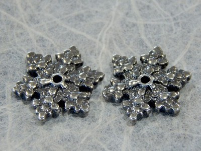TROLLBEADS Snow Star Earrings Pendants TAGEA-20009 RETIRED 2022 $65 (PAIR) NEW!