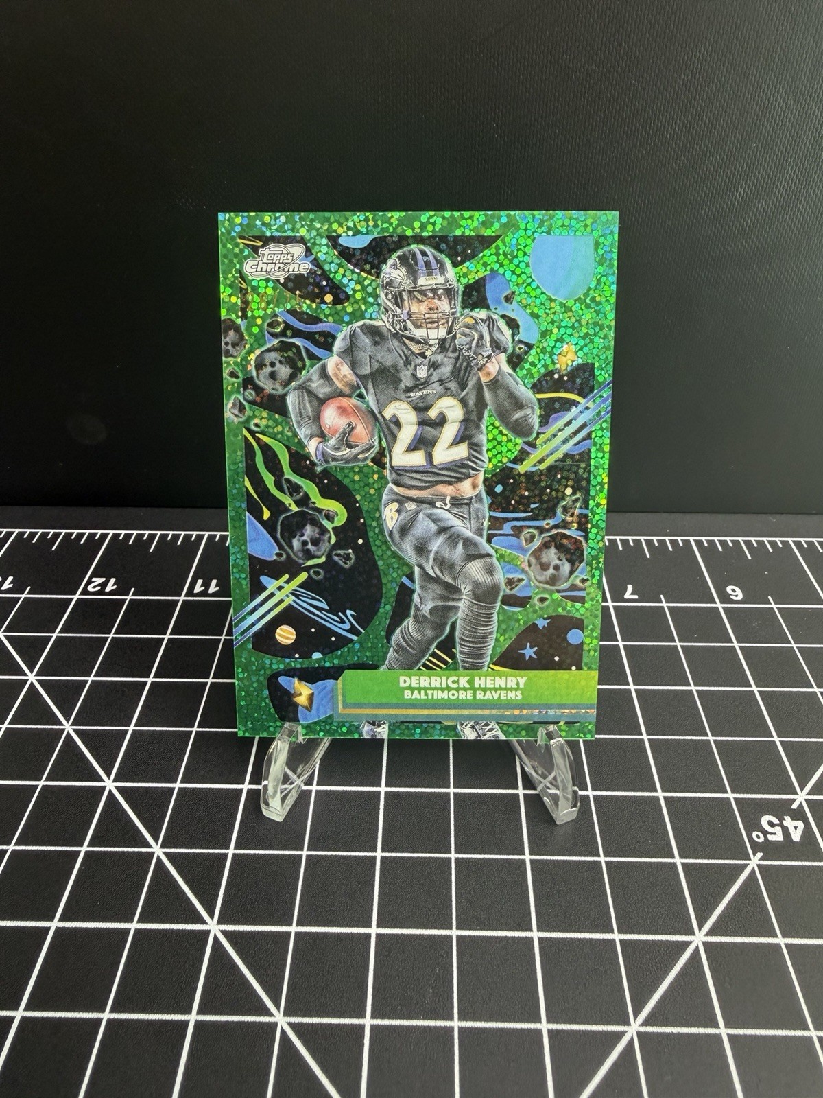 2025 Topps Cosmic Chrome Derrick Henry Green Space Dust Refractor #/75 Ravens