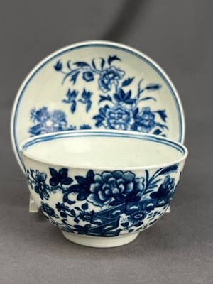 18th Century Dr Wall Worcester Fence Pattern Porcelain Tea Bowl & Saucer