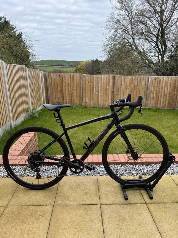 Specialized Diverge Road/Gravel Bike -54cm medium.