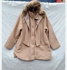 Women's Coat Size 18-20 BN