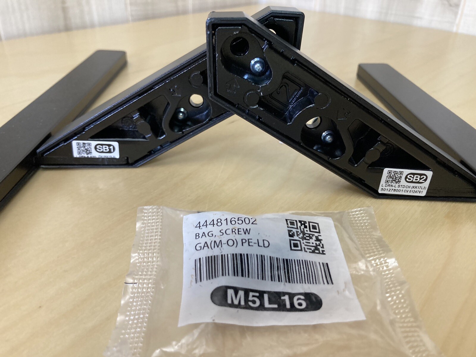 Genuine Sony Base Stand Legs For XR55A90J Includes Screws. eBay