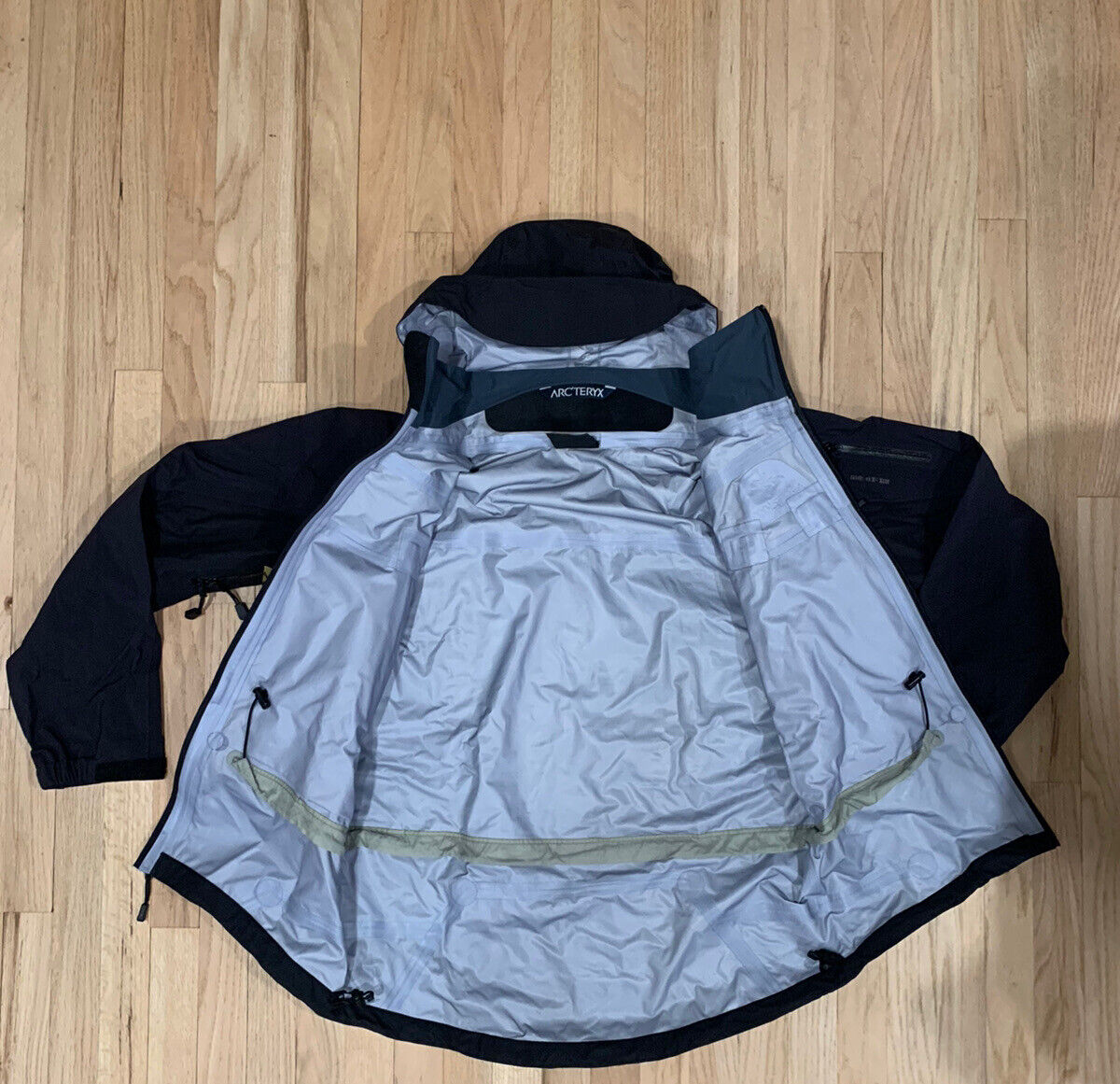 Arcteryx Theta AR Men's Medium Black Jacket NWT Ski Arcteryx Theta AR Men's Medium Black Jacket NWT Ski
