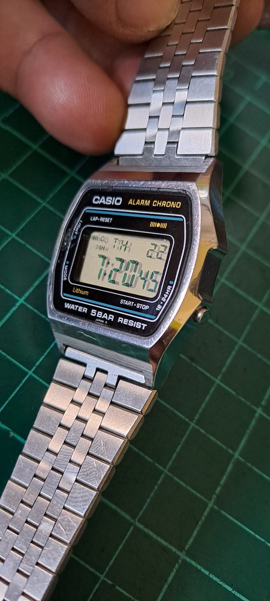 Iper Rare Vintage (1984) Casio W-31 Watch LCD Japan Mod-593