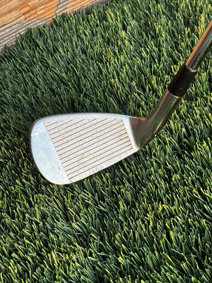 Tommy Armour 845c SilverBack Forged Single 9 Iron S300 Stiff Flex Steel Shaft - Image 3 of 4