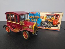 VINTAGE 1950'S ROSKO TOY BATTERY OPERATED TIN LITHO GRAND-PA CAR W/ BOX- WORKS 