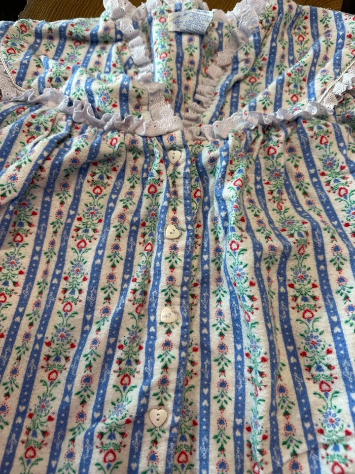 CAMISÓN LANZ OF SALZBURG FRANELA CORAZÓN FLORAL MUJER TALLA L Foto 2 de 4