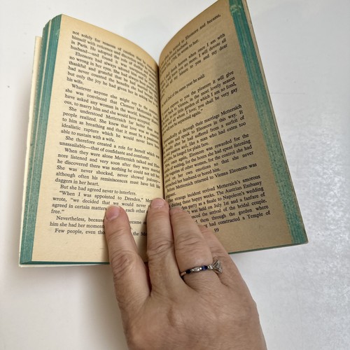 Barbara Cartland Paperbacks ~ Vintage Metternich: The Passionate Diplomat - Foto 12 di 15