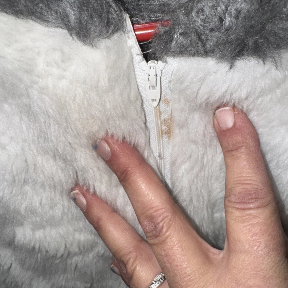 Bunny Costume One Piece Zip Up Size 3-4T. Very Cute, No Tags. - Image 3 of 3