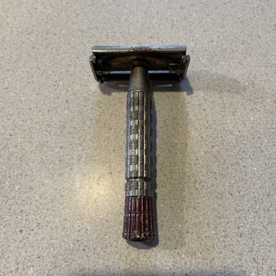 Vintage Gillette Red Tip Super Speed Safety Razor
