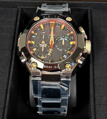 LIMITED EDITION 25th ANNIVERSARY G-SHOCK MR-G ''HANA-BASARA'' (MRG-B2000BS-3A)