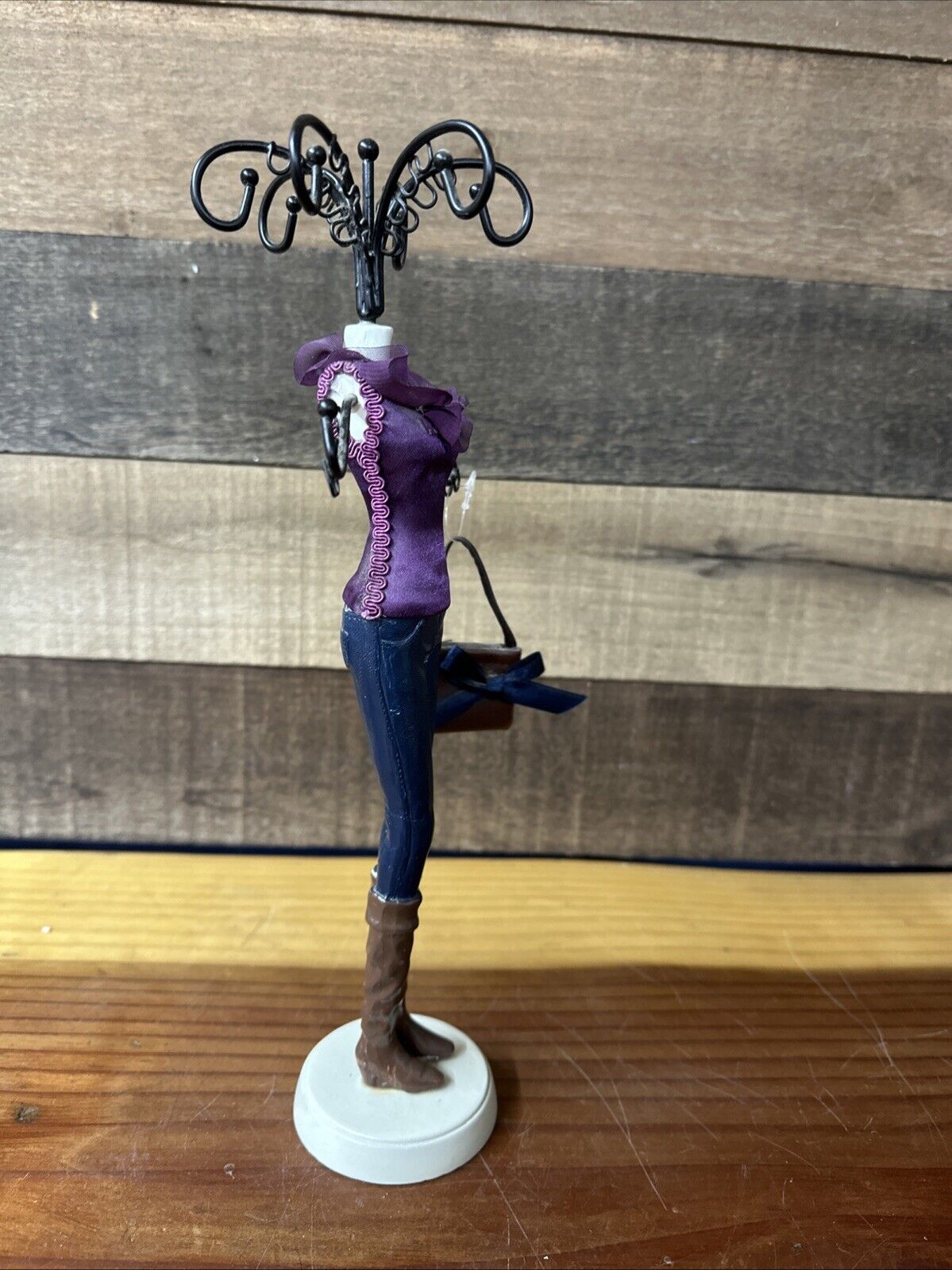 Picture 4 of 5