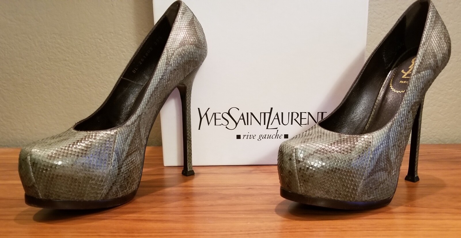 YSL Yves Saint Laurent Tribute Tribtoo 105 décolleté platform pitone 40EU 10US $1295