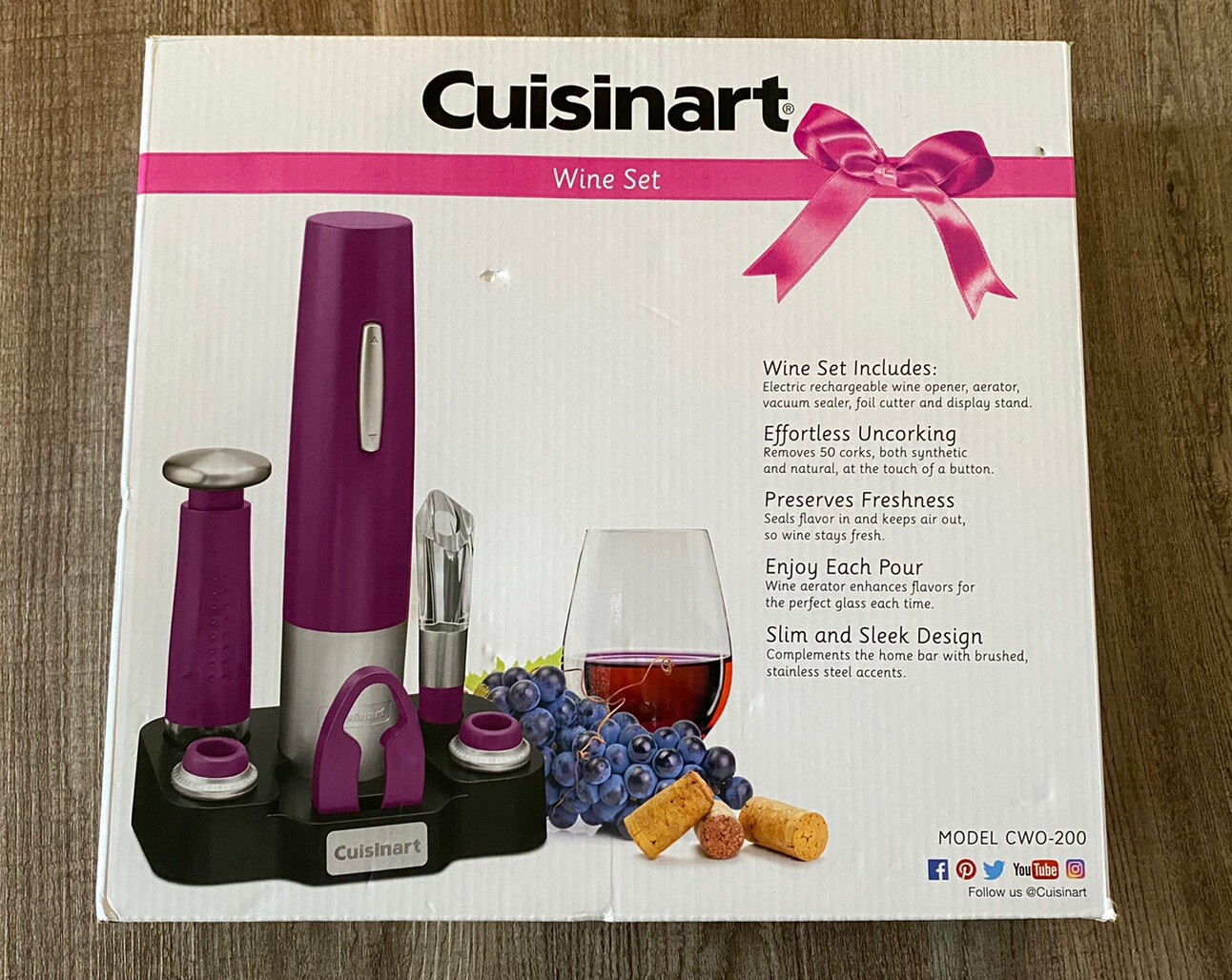 Cuisinart Electric Wine Set with Opener Aerator Vacuum Sealer and Foil Cutter