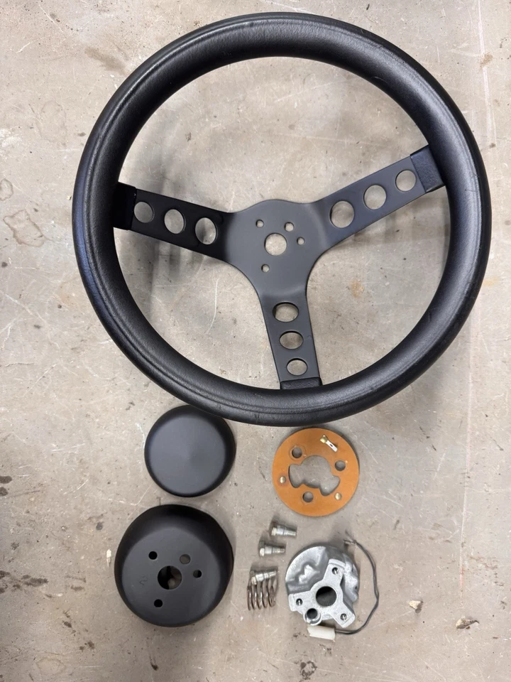 Volante de colección Grant 3 radios Rat Hot Rod Ford Chevy Dodge Camaro Nova Foto 2 de 4