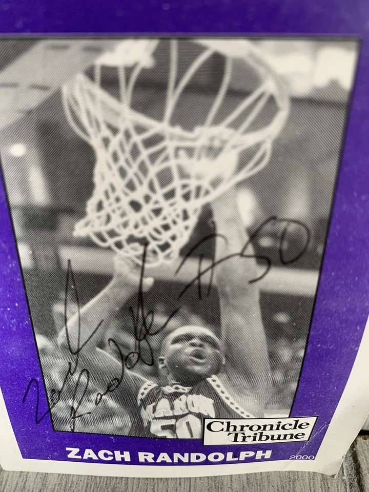 Foto de acción autografiada por Zach Randolph High School Senior estadísticas de temporada año 2000 Foto 3 de 4