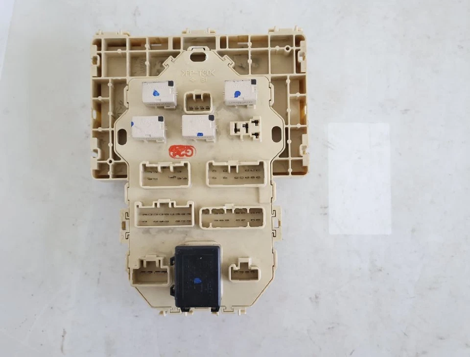 Sicherungskasten Suzuki SX4 EY GY 3677079J41 CALSONIC KANSEI Diesel 01-2008 - Bild 2 von 3