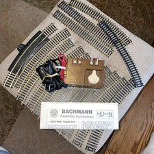 HO Scale Model Railroad 36 Piece Track and Ba...