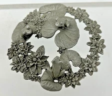 Vintage 1989 Rawcliffe Pewter 3 Frogs on Lily Pads Potpourri Jar Lid