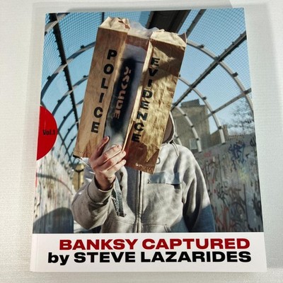 新品 BANKSY CAPTURED by STEVE LAZARIDES特典付 BANKSY CAPTURED by STEVE LAZARIDES 限定ケース付 | タイムカプセル