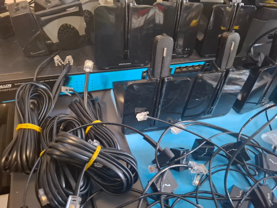 13 x Plantronics CS540A (C054) Wireless Headsets, plus more - image 4 of 4