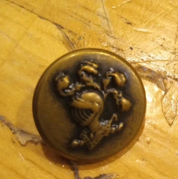 Vintage Metal Button Knights Head - Image 4 of 4