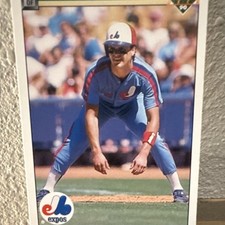 1990 Upper Deck Larry Walker #466 Rookie Montreal Expos MLB Baseball Card